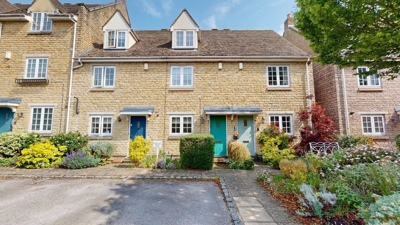 Swan Court, Witney, OX28