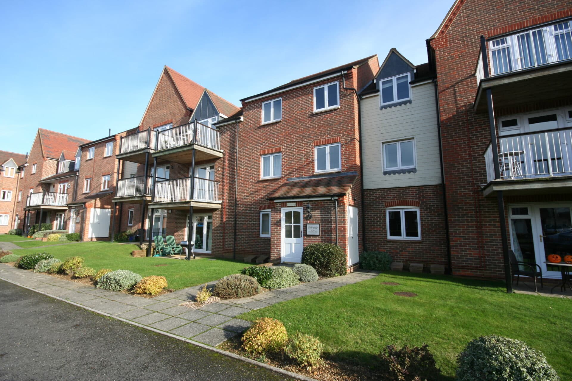 Marina Way, Abingdon, OX14